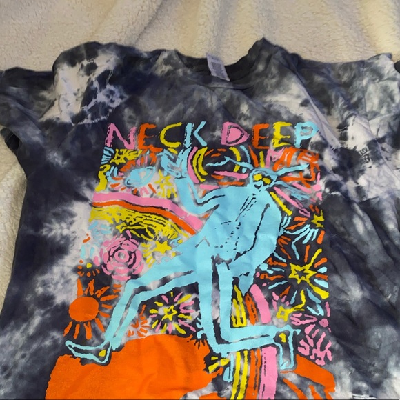 Tops - Neck Deep band t shirt